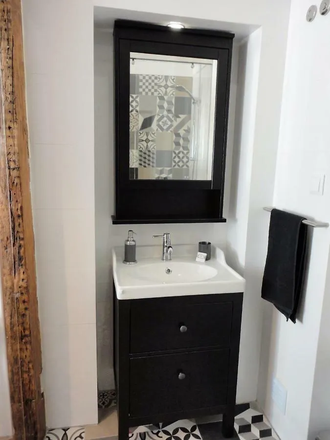 Lisbon Center Modern Art Apartment