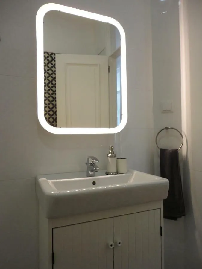 Lisbon Center Modern Art Apartment